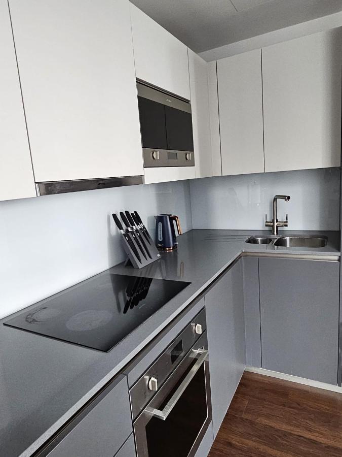 Appartamento 2 Bed Luxurious Canary Wharf *