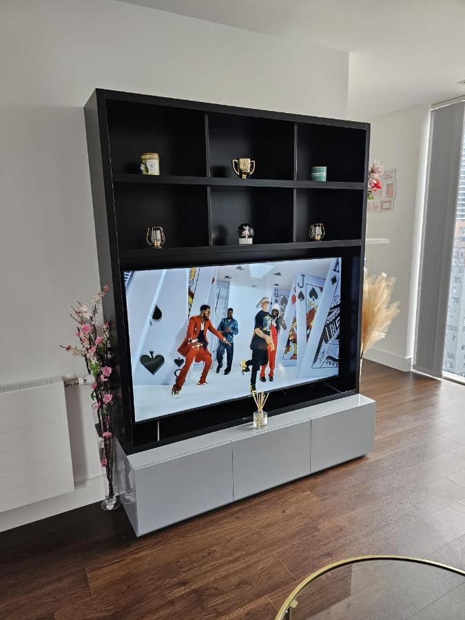 2 Bed Luxurious Canary Wharf Appartamento *